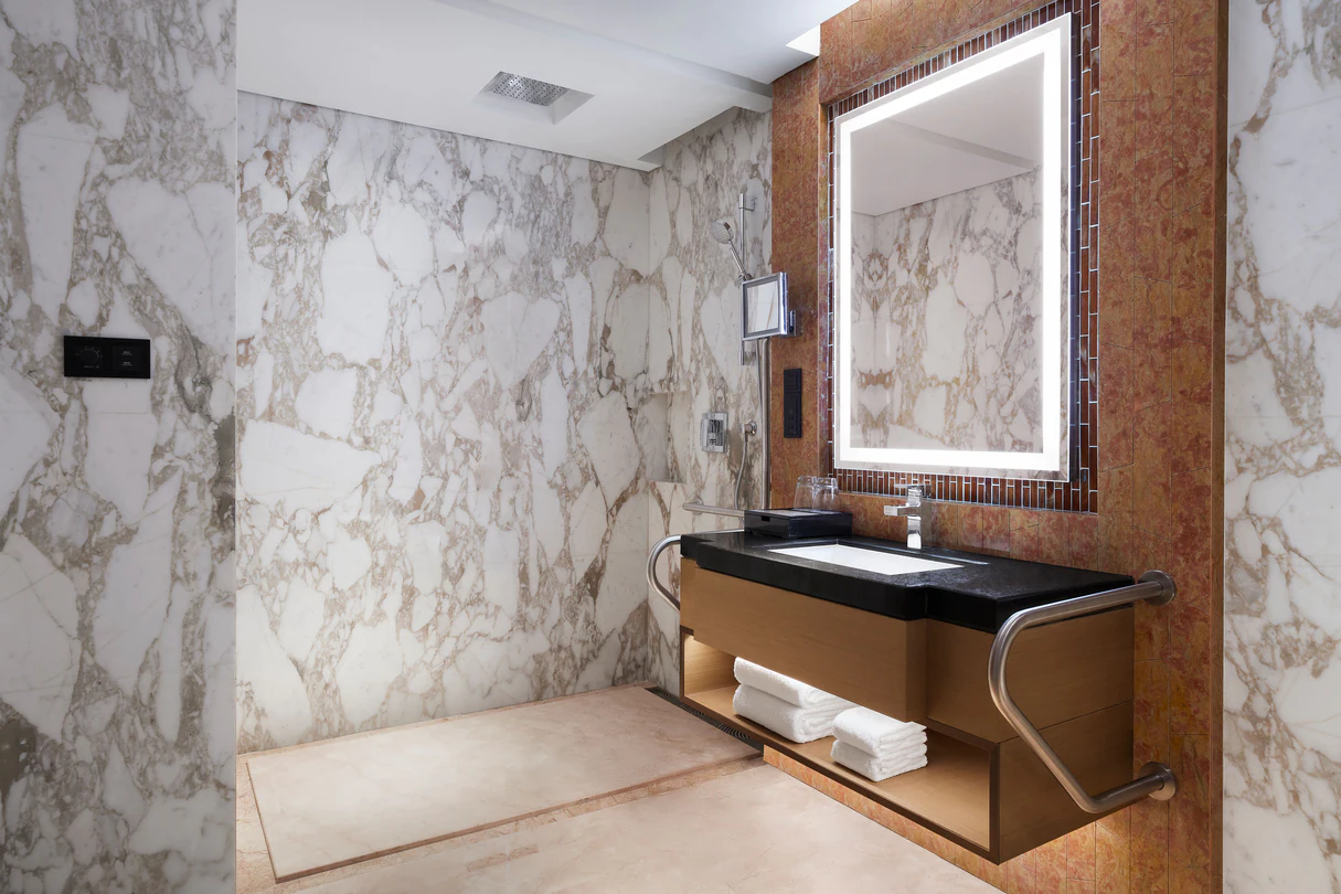 无障碍豪华客房浴室