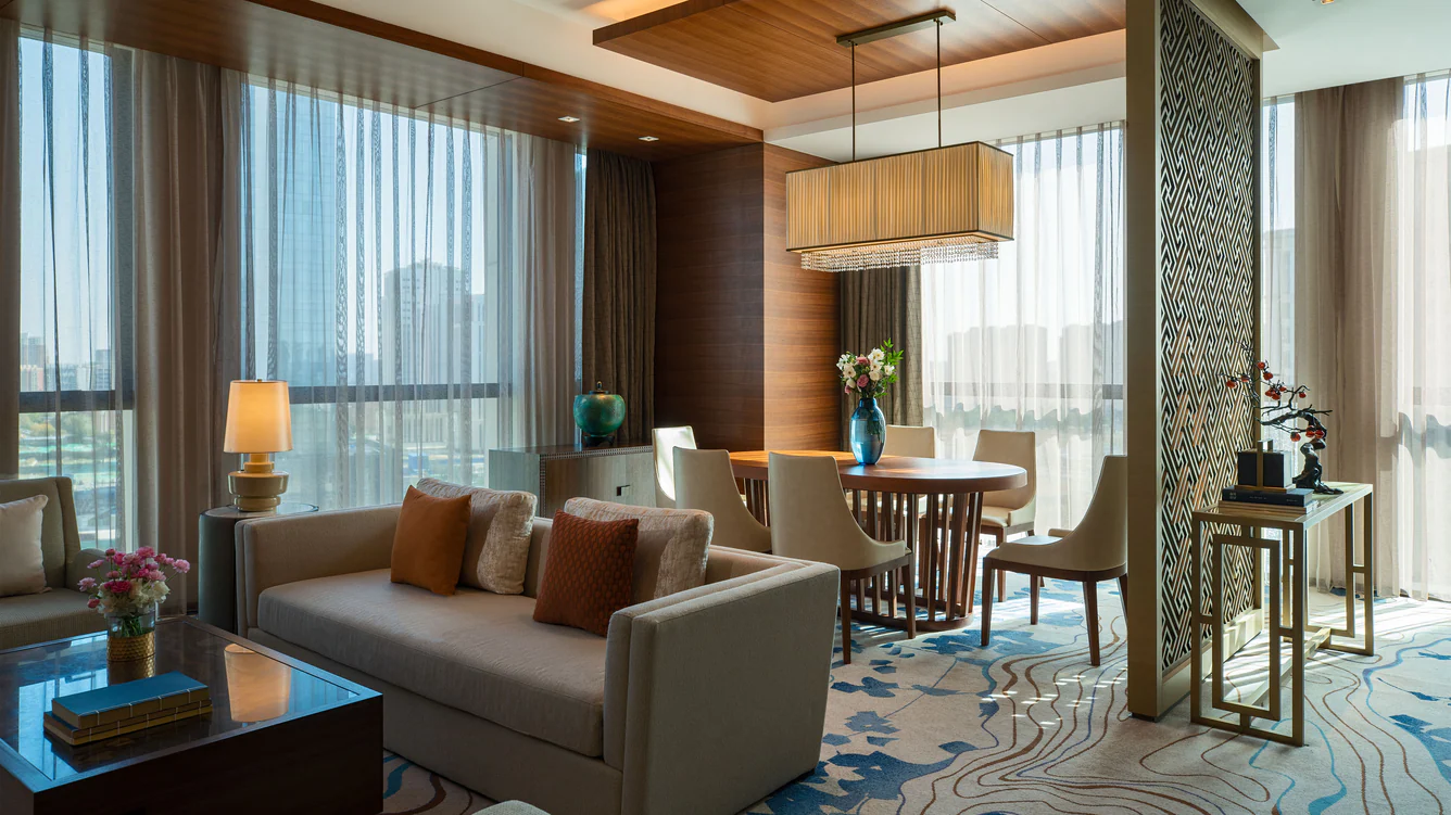 尊优套房 - 起居室